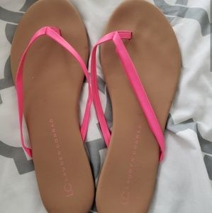 Lauren Conrad flip flops